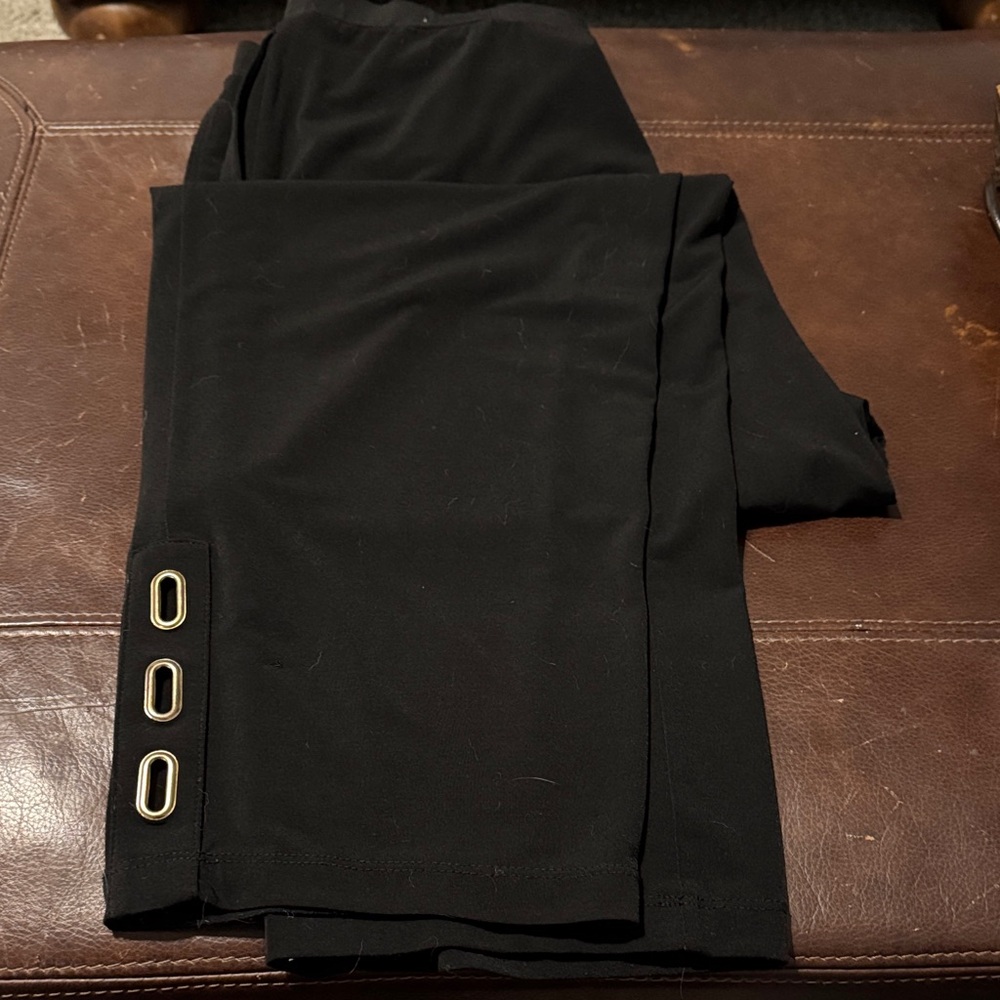 Susan Gravers  Black Pants with Gold Accents and pockets size S but runs big